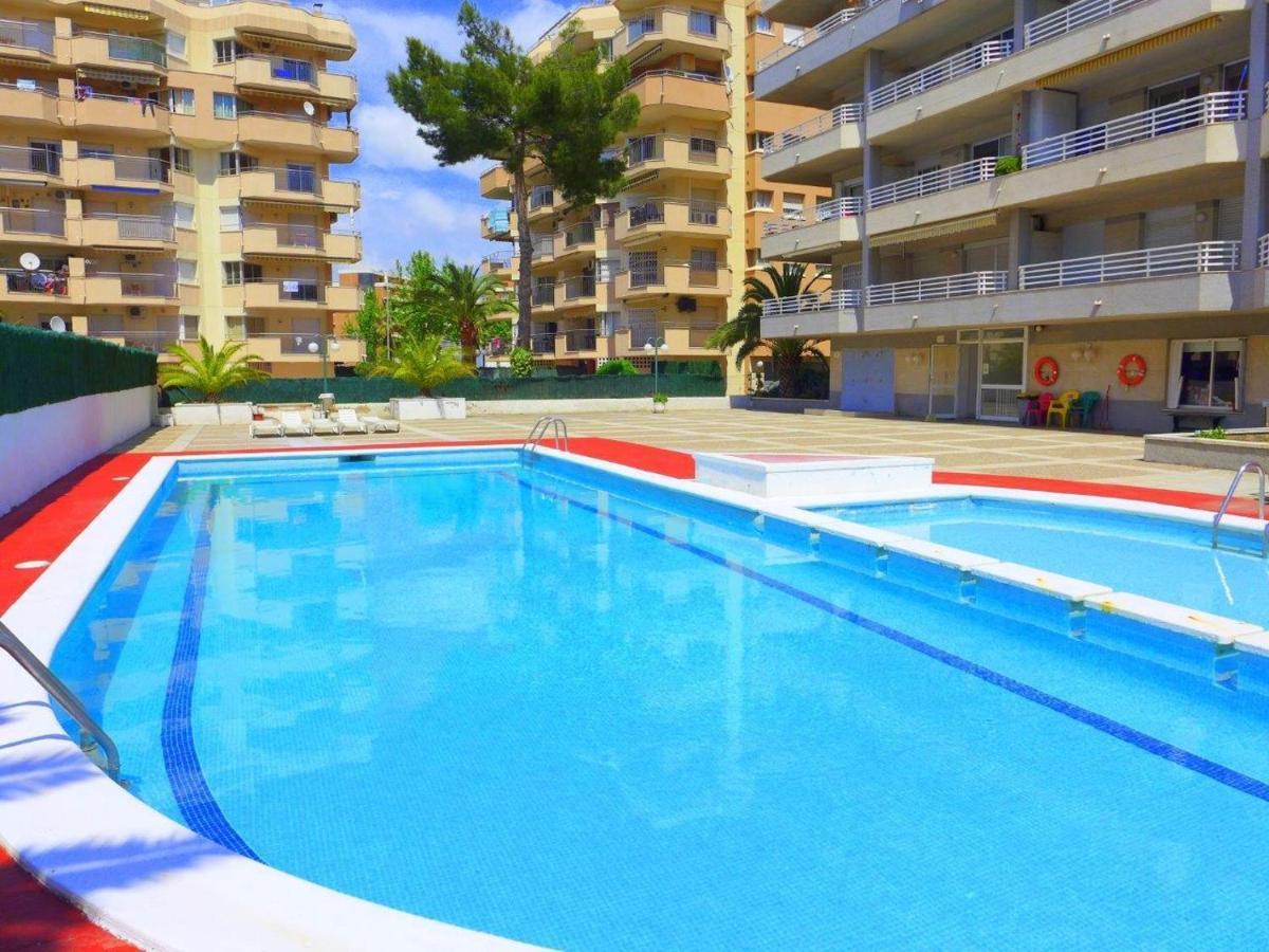 Apartamentos Ch Салоу Екстер'єр фото