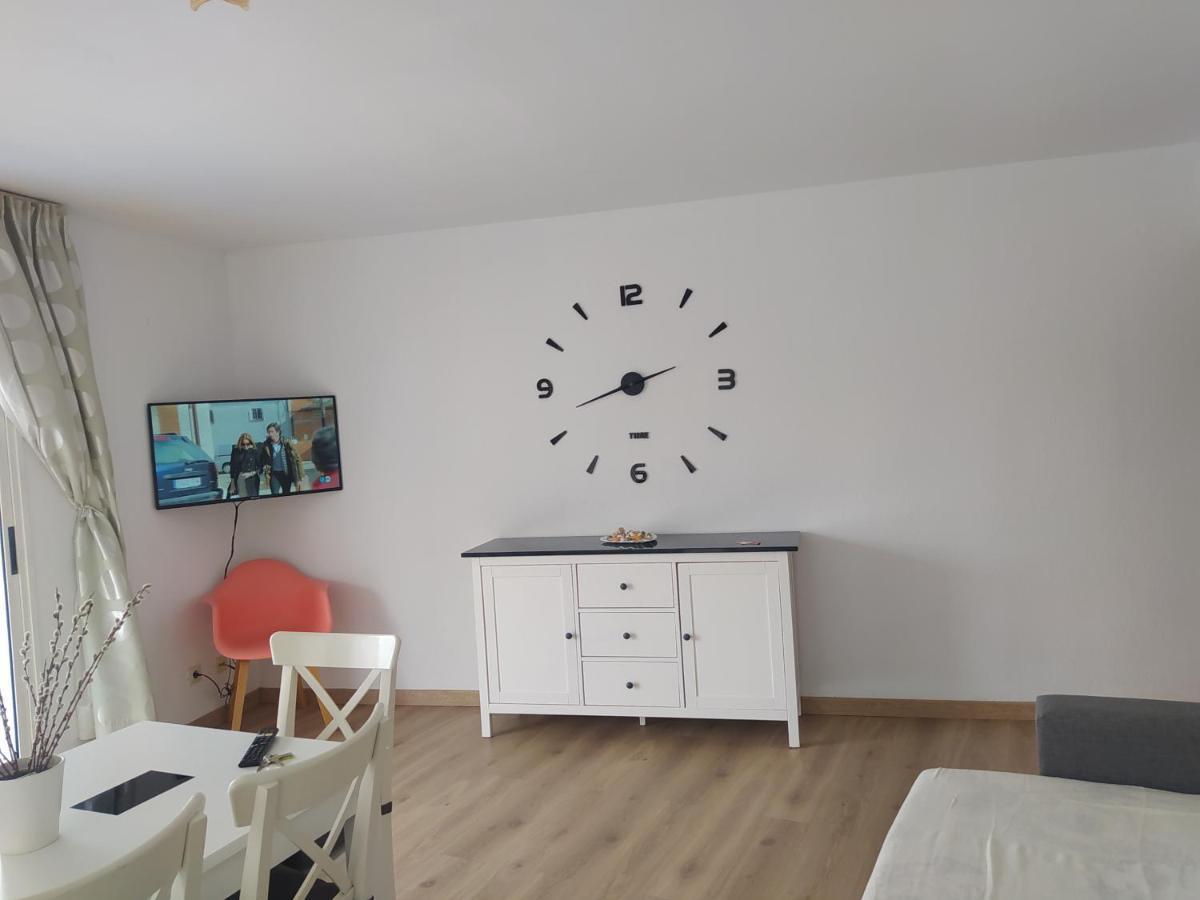 Apartamentos Ch Салоу Екстер'єр фото