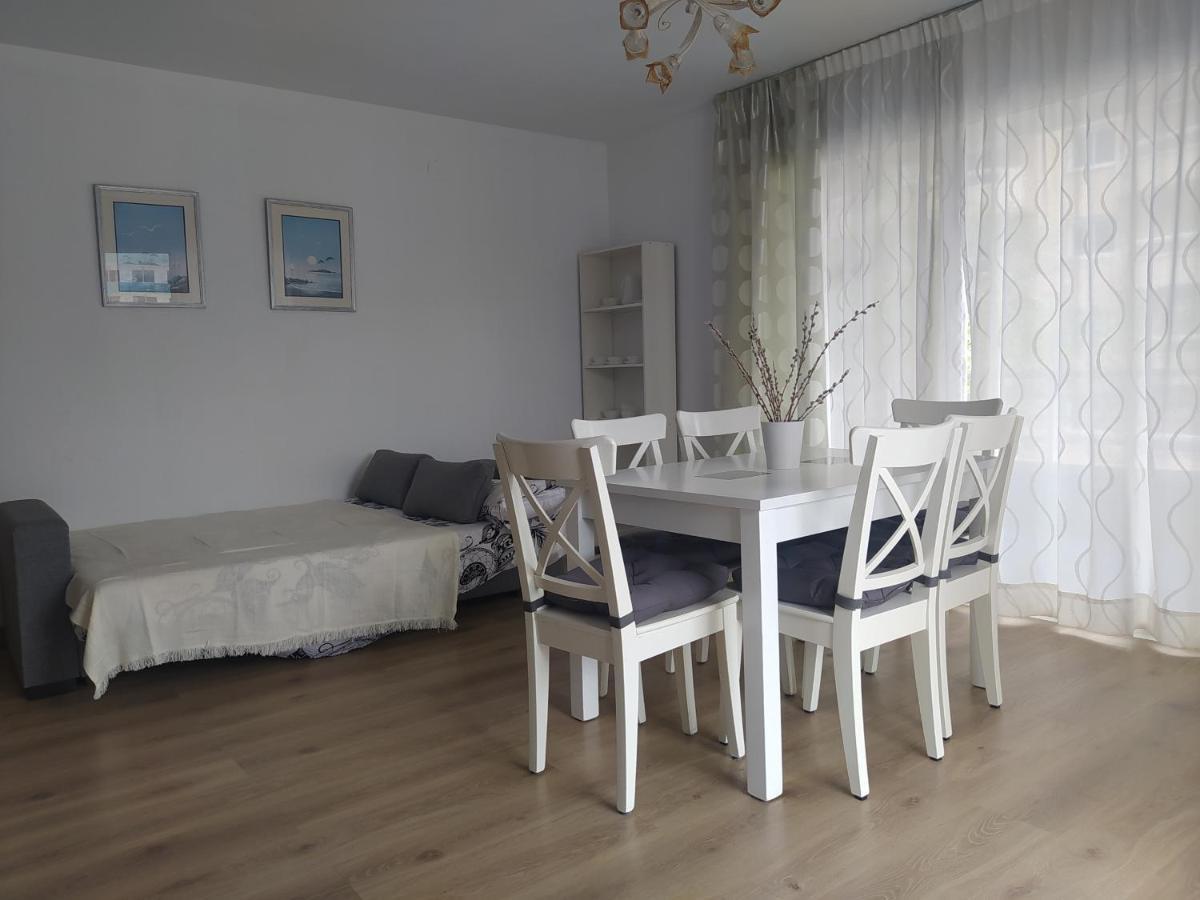 Apartamentos Ch Салоу Екстер'єр фото
